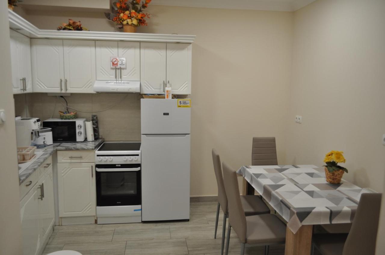 Relax Beach Apartman Hajdúszoboszló Eksteriør bilde