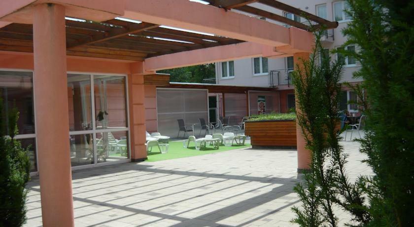 Relax Beach Apartman Hajdúszoboszló Eksteriør bilde